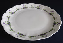 Lade das Bild in den Galerie-Viewer, 3er TEEGEDECK "Viola" - Porzellan, Flora Veilchen Blumenblüten Blatt Blätter Motiv Dekor