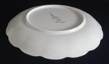 Lade das Bild in den Galerie-Viewer, 2er Set DESSERTTELLER "Viola" - Porzellan, Flora Veilchen Blumenblüten Blatt Blätter Motiv Dekor