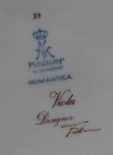 Lade das Bild in den Galerie-Viewer, 3er KAFFEEGEDECK "Viola" - Porzellan, Flora Veilchen Blumenblüten Blatt Blätter Motiv Dekor