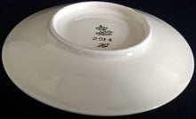 Lade das Bild in den Galerie-Viewer, UNTERTASSE - Porzellan, Breiter Goldrand Außen Linienrand Innen Motiv Dekor (BC)