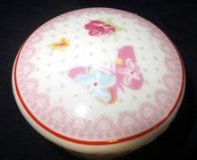 Lade das Bild in den Galerie-Viewer, 6er Set MOCCA KAFFEEGETRÄNKE SERVIER GESCHENKESET - Keramik / Steingut & Hartglas, Flora Rosen Blumenblüten Tiere Schmetterlinge Abstrakt Linien Motiv Dekor (BC)