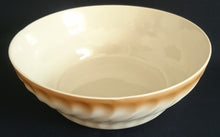 Lade das Bild in den Galerie-Viewer, BEILAGENSCHÜSSEL - Porzellan, Wellenartiges Geschwungenes Linien Relief Dekor