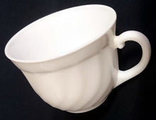 Lade das Bild in den Galerie-Viewer, 2er Set KAFFEETASSEN - Acrylglas, Einfärbiges Gastronomisches Wellenartiges Relief Motiv Dekor