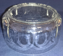 Lade das Bild in den Galerie-Viewer, BEILAGENSCHÜSSEL - Hartglas, Klassisches Waben Relief Motiv Dekor