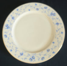 Lade das Bild in den Galerie-Viewer, DESSERTTELLER - Porzellan, Flora Vergiss mein nicht Blumenblüten Pflanzen Motiv Dekor