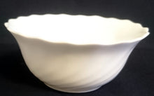 Lade das Bild in den Galerie-Viewer, DESSERTSCHALE - Acrylglas, Gewölbter Rand Wellen Geschwungen Relief Motiv Dekor