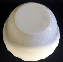 Lade das Bild in den Galerie-Viewer, 2er Set DESSERTSCHALEN - Acrylglas, Gewölbter Rand Wellen Geschwungen Relief Motiv Dekor