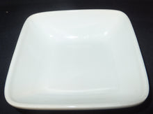 Lade das Bild in den Galerie-Viewer, SALAT BEILAGENSCHALE - Porzellan, Breiter Linien Rand Motiv Dekor (BC) (G)