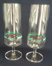 Lade das Bild in den Galerie-Viewer, 2er Set PILS GETRÄNKEGLÄSER - Hartglas, Linien Streifen Binding Römer Pils Aufschrift Motiv Dekor