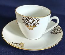 Lade das Bild in den Galerie-Viewer, 15 Teiliges MOCCA~ KAFFEESERVICE - Porzellan, Goldrand Geometrisch Abstrakt Symbol Zeichen Wappen Dekor Motiv