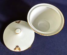 Lade das Bild in den Galerie-Viewer, 15 Teiliges MOCCA~ KAFFEESERVICE - Porzellan, Goldrand Geometrisch Abstrakt Symbol Zeichen Wappen Dekor Motiv