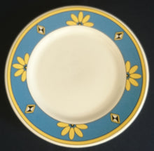 Lade das Bild in den Galerie-Viewer, DESSERTTELLER - Porzellan, Gelber Breiter Schmaler Linien Rand Blumenblüten Karo Diamant Motiv Dekor