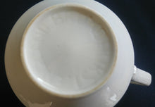 Lade das Bild in den Galerie-Viewer, 2er Set KAFFEETASSEN - Keramik / Steingut, Flora Natur Landschaft Haus Häuser Baum Bäume Motiv Dekor