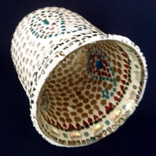 Lade das Bild in den Galerie-Viewer, BLUMENVASE - Hartglas, Wasser Regentropfen Fisch Punkte Kreise Abstrakt Motiv Dekor, Handmade