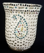 Lade das Bild in den Galerie-Viewer, BLUMENVASE - Hartglas, Wasser Regentropfen Fisch Punkte Kreise Abstrakt Motiv Dekor, Handmade