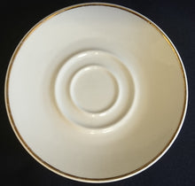 Lade das Bild in den Galerie-Viewer, UNTERTASSE - Porzellan, Goldrand Doppelter Relief Tassenabstellfläche Motiv Dekor (BC)