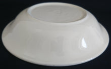 Lade das Bild in den Galerie-Viewer, 2er Set SUPPENTELLER - Keramik / Steingut, Gesprenkeltes Punkte Tupfen Motiv Dekor