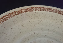 Lade das Bild in den Galerie-Viewer, UNTERTASSE - Keramik / Steingut, Flora Pflanze Blatt Blätter Gesprenkeltes Abstrakt Motiv Dekor