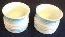 Lade das Bild in den Galerie-Viewer, 2er Set EIERBECHER "Friesland" - Porzellan, Abstraktes Geometrisches Linien Dekor