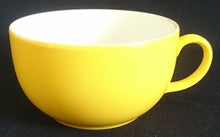 Lade das Bild in den Galerie-Viewer, KAFFEETASSE "Ingres Weiss" - Porzellan, Klassisches Zweifärbiges Motiv Dekor (Grüner Stempel) (nBC)