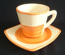 Lade das Bild in den Galerie-Viewer, KAFFEETASSE - Keramik / Steingut, Wirbel Kreise Spirale Rand Motiv Dekor (BC)