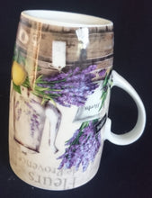 Lade das Bild in den Galerie-Viewer, KAFFEETASSE ~POTT "Casa de Engel"- Porzellan, Flora Lavendel Blumentopf Kaffeekanne Aufschrift Motiv Dekor