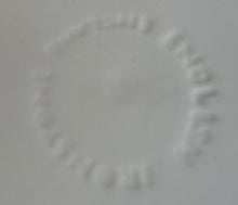 Lade das Bild in den Galerie-Viewer, SUPPENTELLER - Keramik / Steingut, Flora Blatt Blätter Pflanzen Landschaft Holzkarren Baum Bäume Kirche Dorf Motiv Dekor