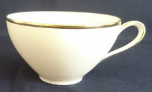 Lade das Bild in den Galerie-Viewer, 2er Set 2er Teegedecke - Porzellan, Goldrand Klassisch Motiv Dekor