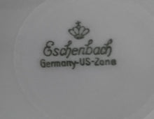 Lade das Bild in den Galerie-Viewer, 2er Set DESSERTTELLER - Porzellan, Flora Blumenblüten Relief Motiv Dekor