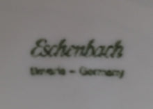 Lade das Bild in den Galerie-Viewer, UNTERTASSE - Porzellan, Flora Blatt Blätter Ranken Efeu Motiv Dekor (BC)