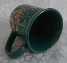 Lade das Bild in den Galerie-Viewer, GLÜHWEINTASSE - Keramik / Steingut, Kinder Geschenke Spielsachen Schneeflocken Motiv Dekor