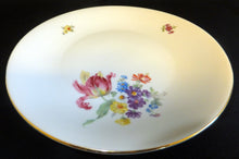 Lade das Bild in den Galerie-Viewer, DESSERTTELLER - Porzellan, Goldrand Flora Blumenblüten Pflanzen Motiv Dekor