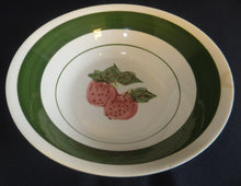 Lade das Bild in den Galerie-Viewer, 2er Set SALAT~ BEILAGENSCHALEN - Porzellan, Obst Himbeeren Weintrauben Breiter Dekorrand Motiv