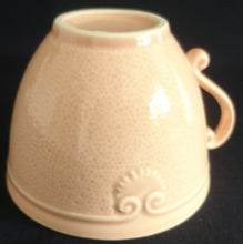 Lade das Bild in den Galerie-Viewer, 2er Set 2er KAFFEEGEDECKE "Genevieve Lethu" - Keramik / Steingut, Rosa Gesprenkeltes Punkte Rand Linien Abstrakt Motiv Dekor