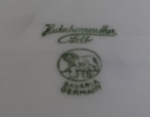 Lade das Bild in den Galerie-Viewer, 2er Set DESSERTTELLER - Porzellan, Geometrisch Kachel Quadrat Viereck Linien Muster Motiv Dekor