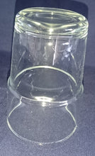 Lade das Bild in den Galerie-Viewer, GETRÄNKEGLAS - Hartglas, Mittiger Relief Halte Knick Form Motiv Dekor