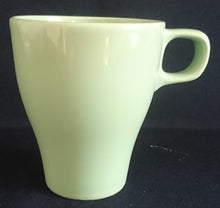 Lade das Bild in den Galerie-Viewer, KAFFEETASSE - Keramik / Steingut, Einfärbige Moderne Form Motiv