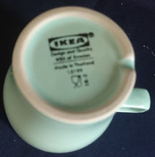 Lade das Bild in den Galerie-Viewer, KAFFEETASSE - Keramik / Steingut, Einfärbige Moderne Form Motiv