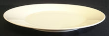 Lade das Bild in den Galerie-Viewer, GROßER SPEISETELLER - Porzellan, Klassisch Gastronomisches Motiv Dekor