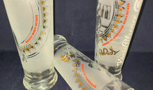 Lade das Bild in den Galerie-Viewer, BIER~ GETRÄNKE~ SAMMELGLAS "König von Deutschland Edition II" "Nr. 1 von 3" - Hartglas, Mattiertes Person Sportler Tennisspieler Unterschrift Firma Aufschrift Symbol Motiv Dekor, Boris Becker Designer (nBC)