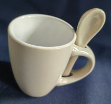 Lade das Bild in den Galerie-Viewer, 2er Set ESPRESSO~ KAFFEETASSE & LÖFFEL - Keramik / Steingut, Moderne Einfärbige Form Dekor (Grau)