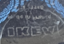 Lade das Bild in den Galerie-Viewer, WHISKEY~ WHISKY~ GETRÄNKEGLAS - Hartglas, Weiße Spirale Wirbel Quadrat Viereck Karo Motiv Dekor