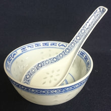 Lade das Bild in den Galerie-Viewer, SUPPENTASSE ~BECHER - Porzellan, Chinesisches Abstraktes Rand Linien Drachen Punkte Relief Motiv Dekor