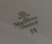 Lade das Bild in den Galerie-Viewer, BEILAGENSCHÜSSEL - Goldrand Schleifen Kreise Punkte Motiv Dekor (BC)