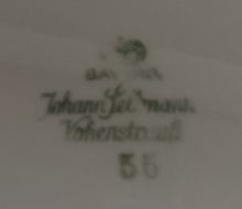 Lade das Bild in den Galerie-Viewer, SUPPENTELLER - Porzellan, Goldrand Schleifen Kreise Punkte Motiv Dekor (BC)