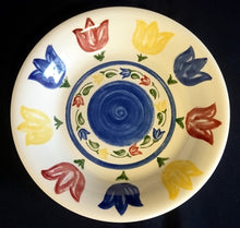 Lade das Bild in den Galerie-Viewer, 2er Set SUPPENTELLER - Keramik / Steingut, Flora Blumenblüten Tulpen Kreis Linien Striche Motiv Dekor (BC)