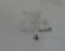 Lade das Bild in den Galerie-Viewer, 3er KAFFEEGEDECK - Porzellan, Goldrand Perlmut Abstrakt Batik Motiv Dekor