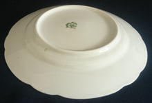 Lade das Bild in den Galerie-Viewer, DESSERTTELLER - Porzellan, Goldrand Außen Innen Gewölbter Relief Außen Motiv Dekor