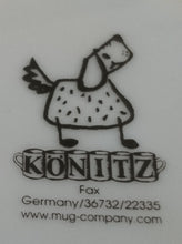 Lade das Bild in den Galerie-Viewer, 2er KINDER~ TEEGEDECK - Porzellan, Hunde Comic Pfoten Knochen Spuren Abdrücke Motiv Dekor