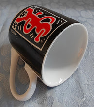 Lade das Bild in den Galerie-Viewer, 2er ESPRESSO~ KAFFEEGEDECK "Style No. 6"- Porzellan, Männchen Figur Symbol Körperhaltung Tätigkeit Tanzen Dancing